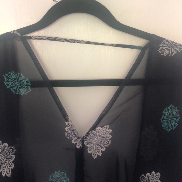 Pretty Colorful Sheer Kimono Top - Picture 4 of 5